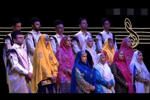 اجرای گروههای برگزیده کر موسیقی نوای مهر در قاب شبکه پنج