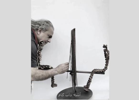 مجسمه های بی دست عقده ای!
