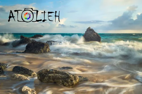 عکاسی از رقص آب و صخره ها در ساحل